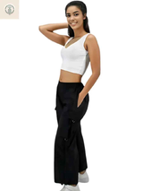 Pantalón Multicargo Mujer Negro Tela Mojada Premium - Estilo y Comodidad 1
