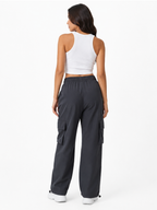 Pantalón Cargo Oversized Gris Carbón Mujer | Tela Nova - ENKI ModaStyle