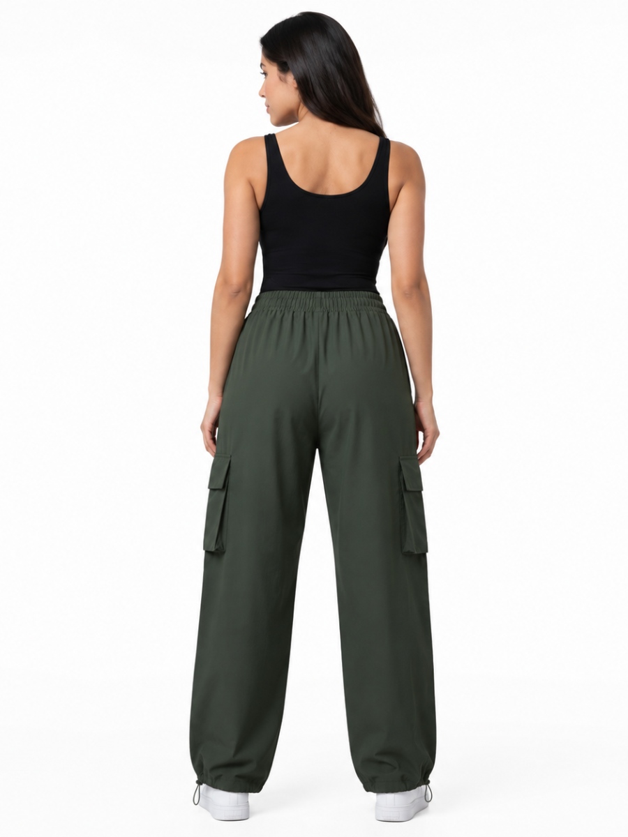 Pantalón Cargo Oversized Verde Militar — Tela Nova | Mujer | ENKI - ENKI ModaStyle