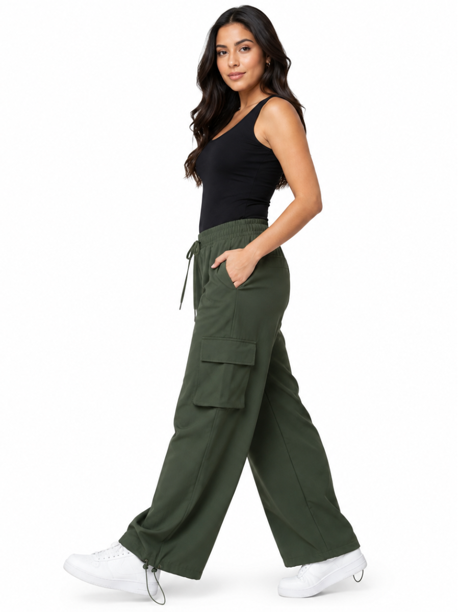 Pantalón Cargo Oversized Verde Militar — Tela Nova | Mujer | ENKI - ENKI ModaStyle
