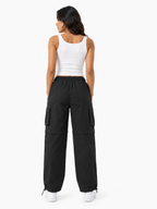 Pantalón Cargo Convertible Negro Mujer | Tela Mojada 2 en 1 - ENKI ModaStyle