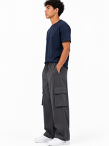 Pantalón Cargo Oversized Gris Oscuro — Tela Nova | Hombre | ENKI 3