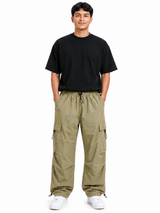 Pantalón Parachute Beige — Tela Mojada | Regulador en Bota | Hombre | ENKI 2