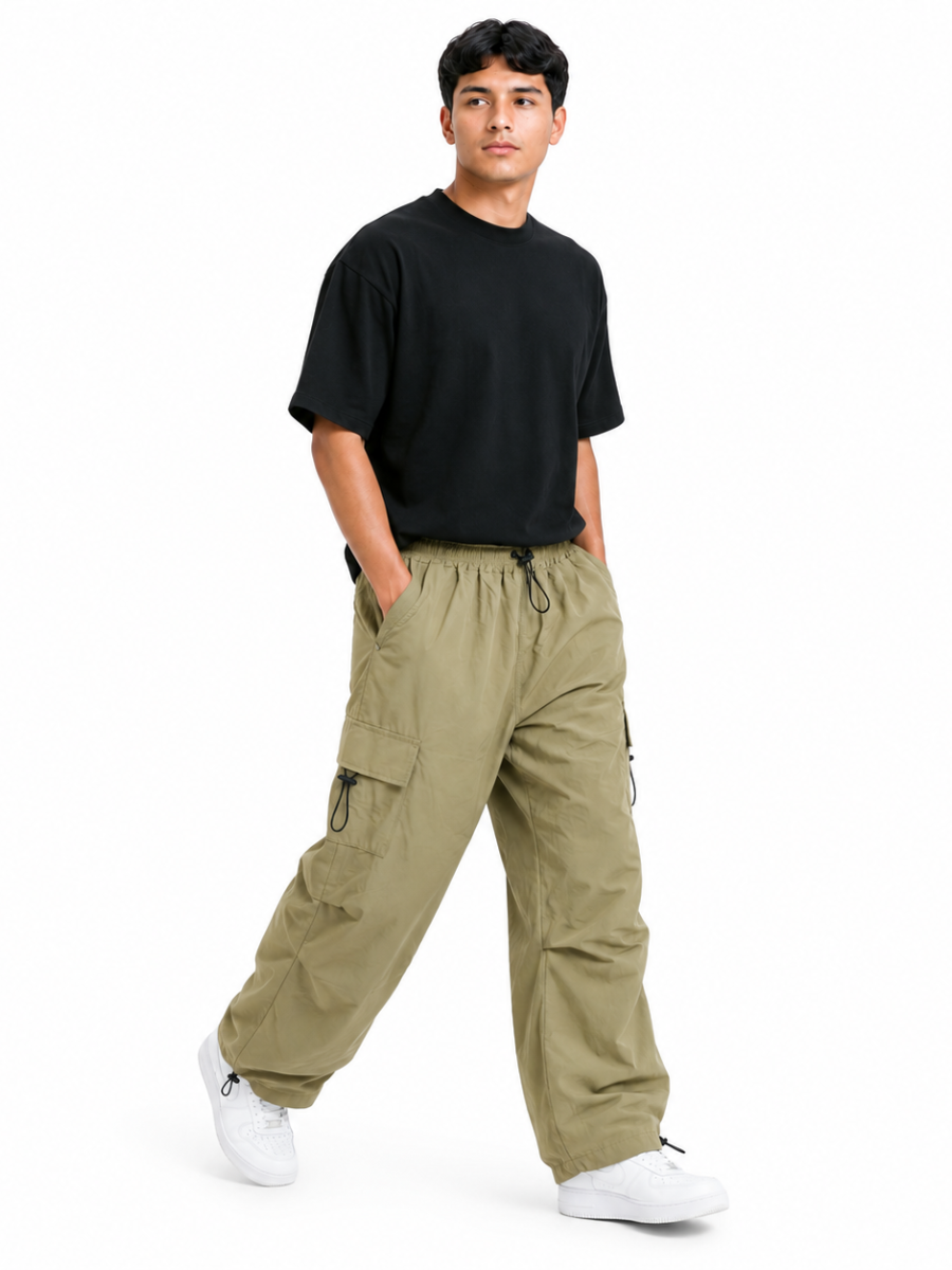 Pantalón Parachute Beige — Tela Mojada | Regulador en Bota | Hombre | ENKI