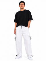 Pantalón Parachute Blanco — Tela Mojada | Regulador en Bota | Cargo | Hombre | ENKI 4