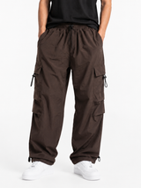 Pantalón Parachute Marrón — Tela Mojada | Regulador en Bota | Cargo | Hombre | ENKI 4