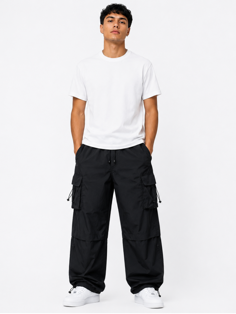 Pantalón Parachute Negro — Tela Mojada | Regulador en Bota | Hombre | ENKI