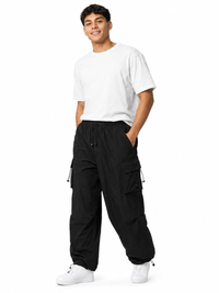 Pantalón Parachute Negro — Tela Mojada | Regulador en Bota | Hombre | ENKI