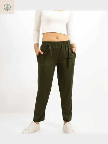 Pantalón Chalis Mujer Verde Militar de Tela Ligera para un Estilo Casual y Cómodo